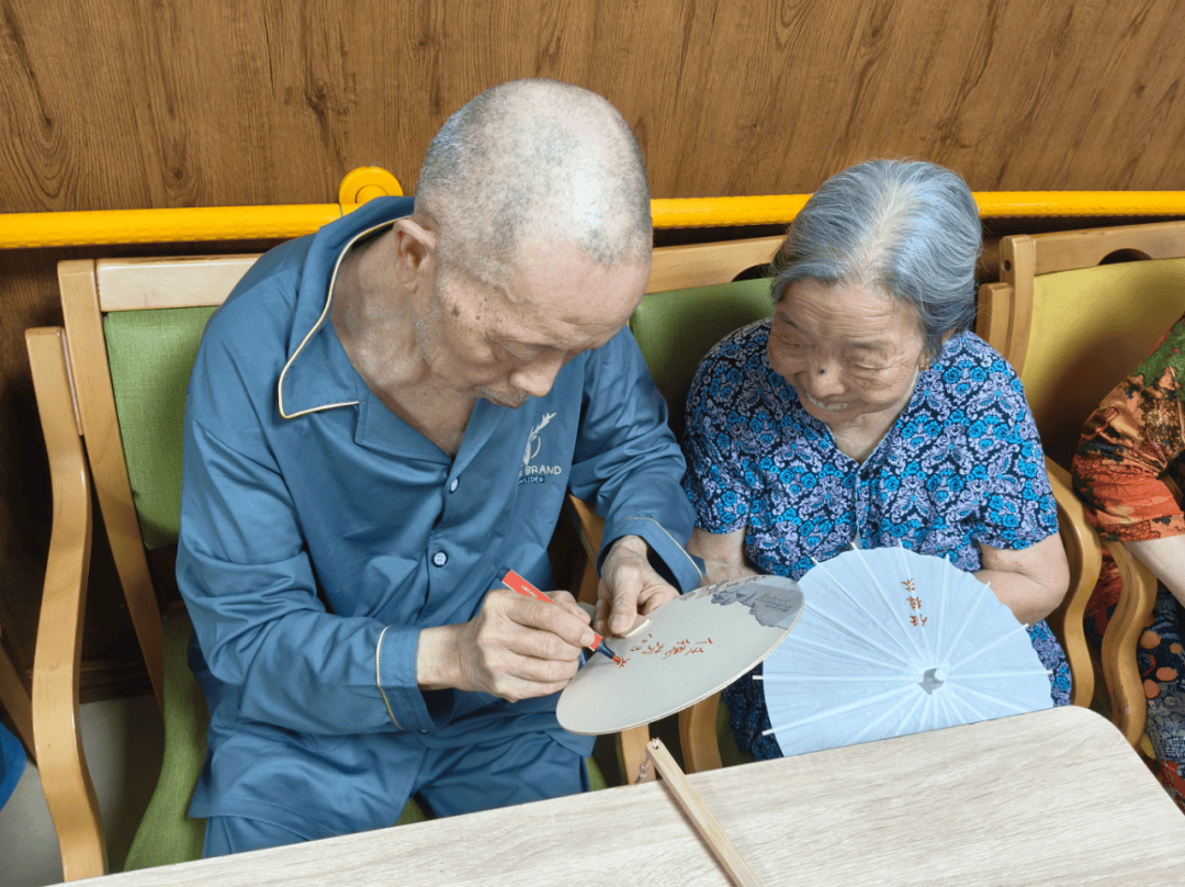 爱心守望伴银龄 浙江金华邻里互助养老绘就民生暖景
